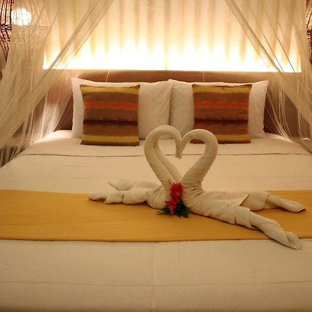 Bale Mi Hotel Balabag  Buitenkant foto